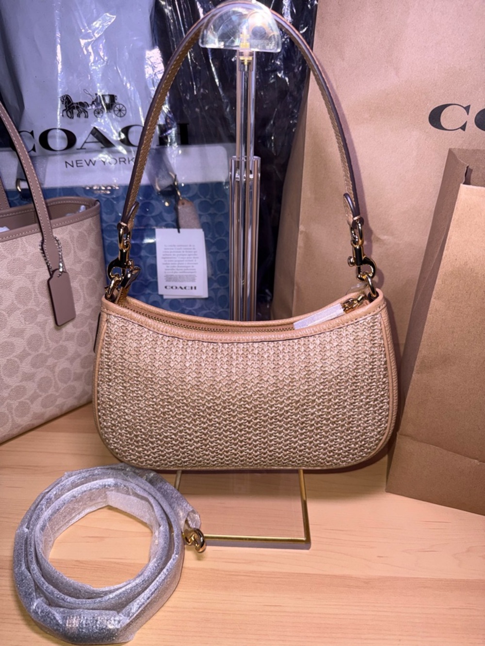 Coach Outlet Teri Shoulder Bag With sunflower Charm ☀️ - Picture 11 of 15